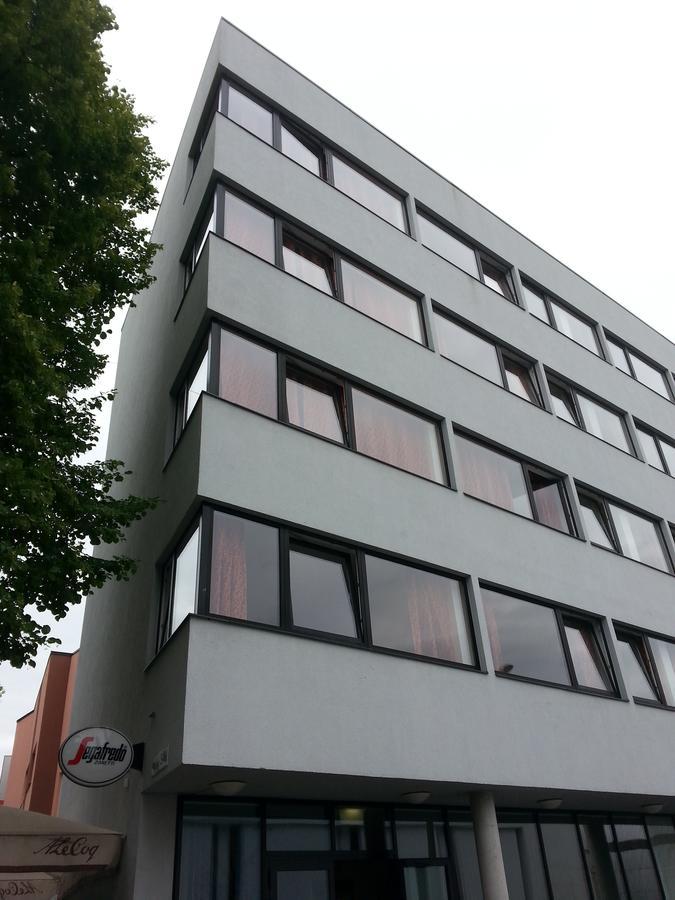 Carolina Hotel Pärnu Extérieur photo